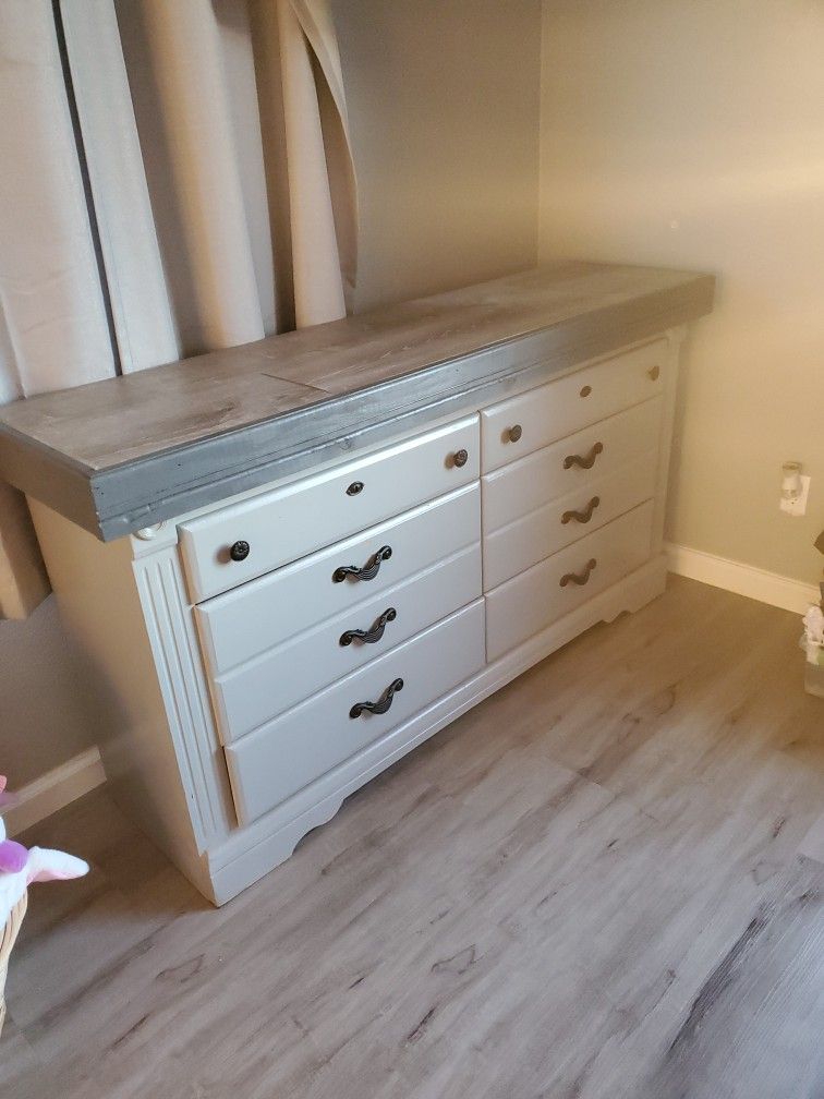 Grey Dresser