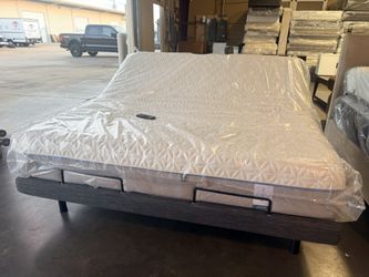 King Ajustable Bed With Mattress Tempurpidec 