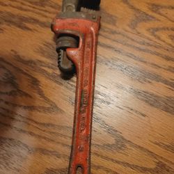 VTG RIDGID 8 in HEAVY DUTY STRAIGHT PIPE WRENCH RIDGE TOOL PAT 1727623 USA RIGID