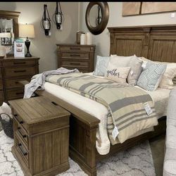 MARKENBURG BROWN BEDROOM SETS Queen or King Beds Dressers Nightstands Mirrors Chests Options Finance and Delivery Available 