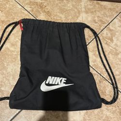 Nike gym drawstring bag