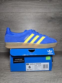 Adidas Gazelle Indoor Mens 6 Womens 7 Blue Yellow Gum Bottom JQ2691 Brand New