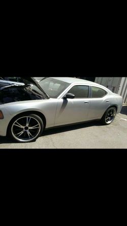 07 dodge charger sedan