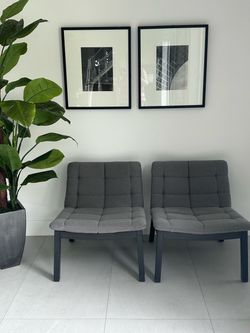 Modern pair of chairs