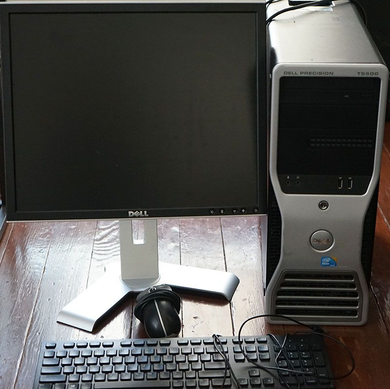 Dell precision T5500 computer desktop /monitor/keyboard/mouse set perfect for gaming