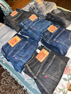Huge Men's & Boys' Clothing Clean-Out! Brand Name Bundles (S/M/L)