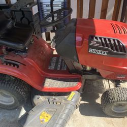 Huskee 7 speed riding mower