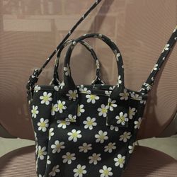 Daisy Forever 21 bag 