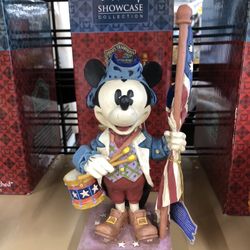 Walt Disney Ultimate Patriot Figurine