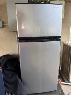 Insignia Mini Fridge with Freezer