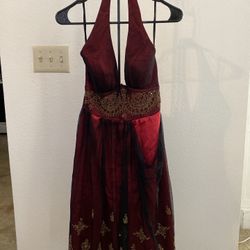 Halloween 🦇 🩸 Red & Black Halter Dress With Gold Embroidery  🦇 🎃 