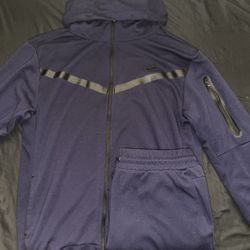 Nike Tech 1st Edition 