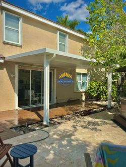 Custom Pergolas, Patio Covers, Decks, Screen Enclosures