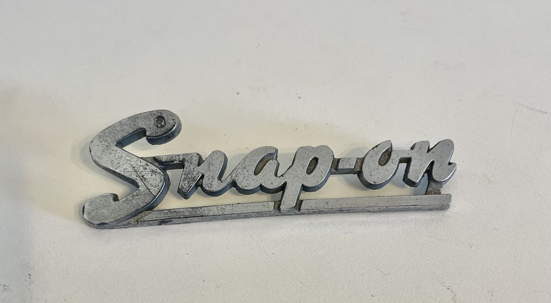 Vintage KN-100 Snap-on Metal Tool Box Logo Badge ~ Script, All Chrome