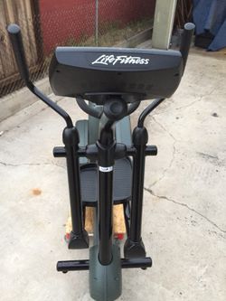 Life fitness 8500 elliptical sales