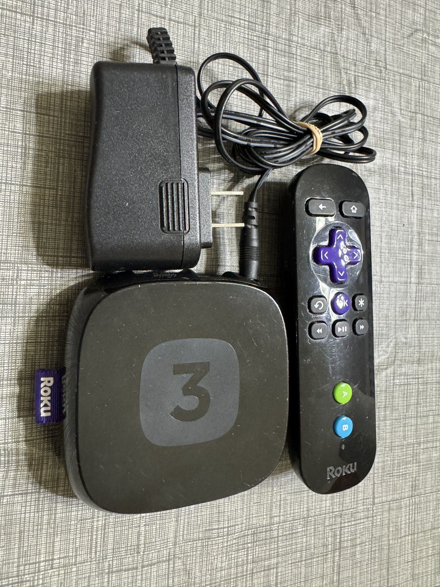 2014 Roku 3; Streaming Media Player With Remote 