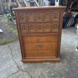 Free Dresser