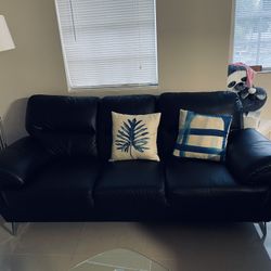 living room furniture, new leather rooms to go, 650 fixed price