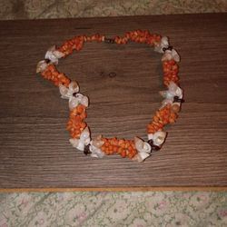 Vintage Hawaiian Shell Chocker