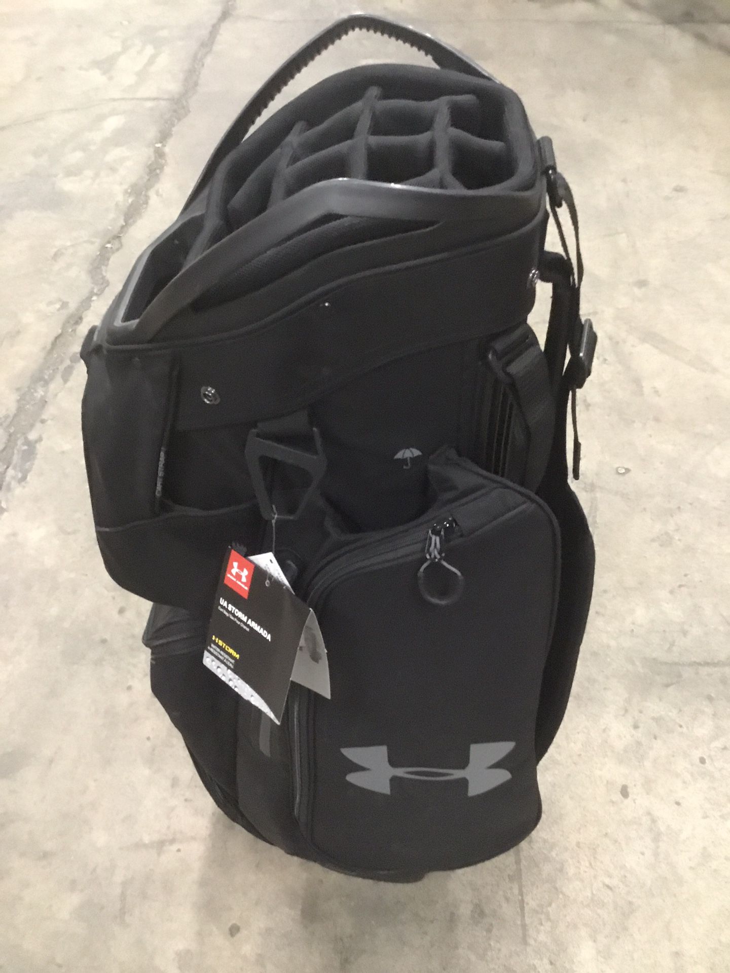 Under armour Storm Armada Men’s Golf Bag BRAND NEW