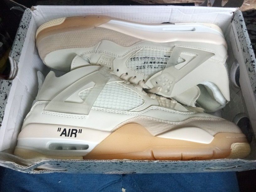 13 Size  Jordan Retros$199 New 