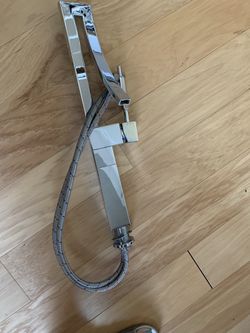 Faucet -ultra Modern 