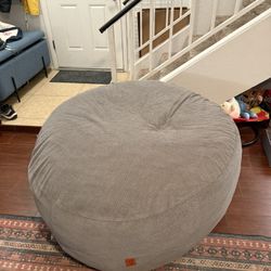 Bean Bag (foam) / Queen Bed
