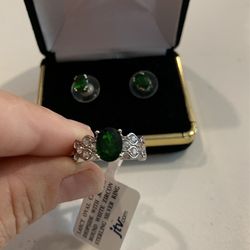 1.68 Oval Chrome Diopside Ring And Earrings 