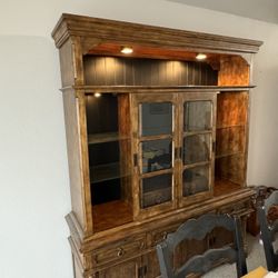 Beautiful Hutch/ Display Cabinet