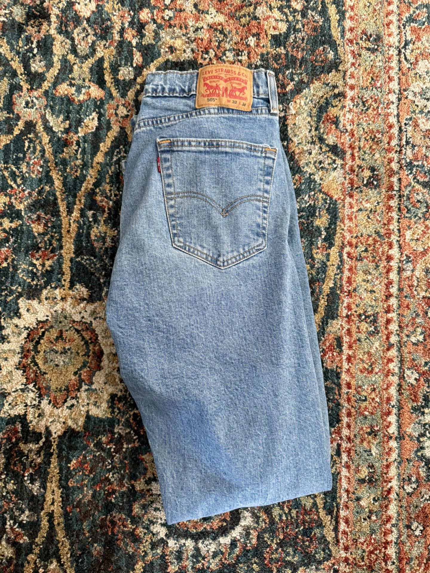 Levi 505 32 W 34 L Blue Jeans Very Lightly Used
