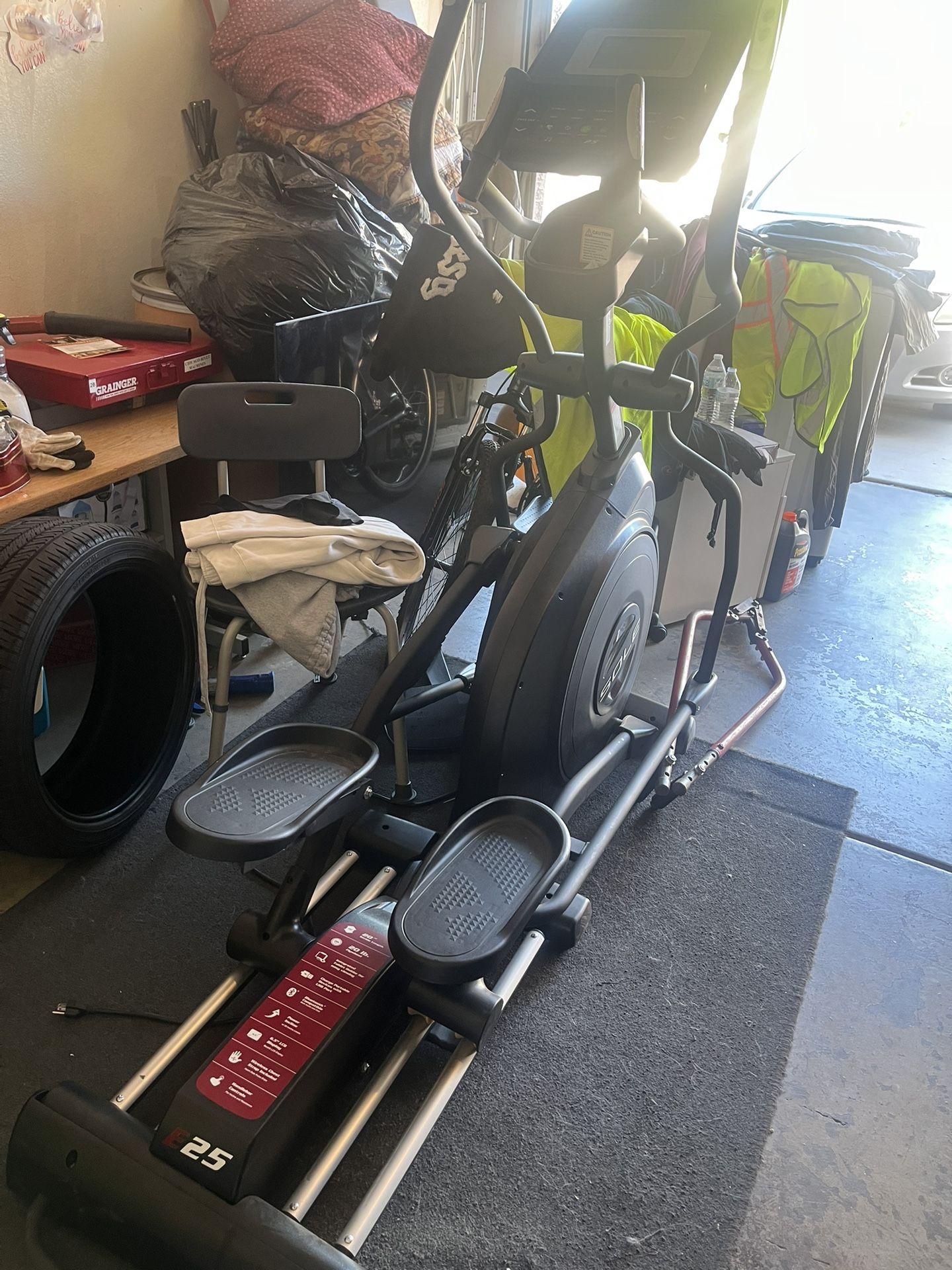 Elliptical E 25