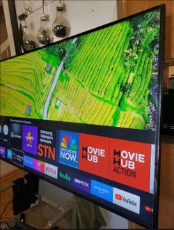 70" Samsung Chrystal Smart Tv 4k basically new great quality pic. Need remote. U can have Samsung replacement remote at Walmart for $10 . No legs it