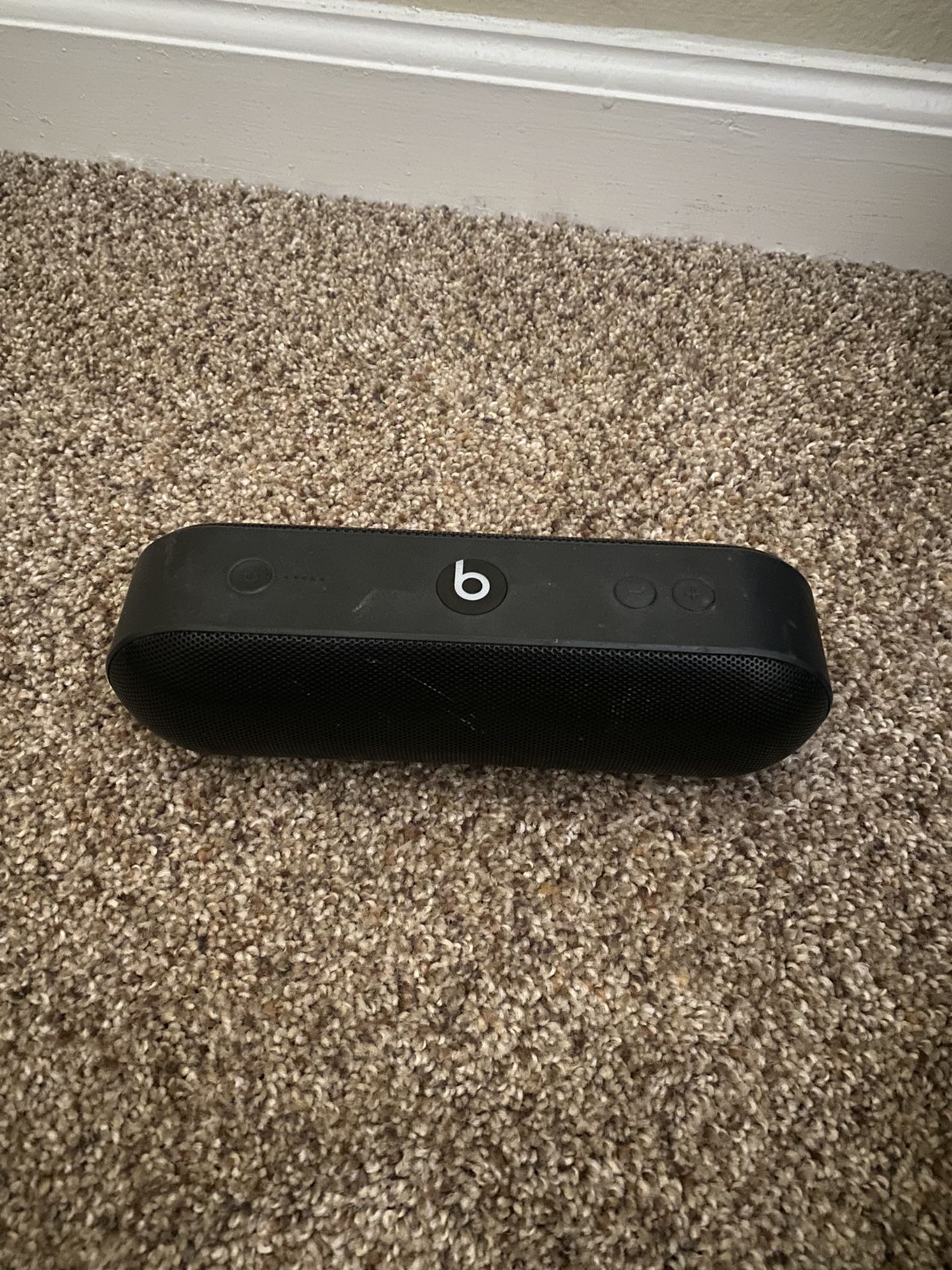 Beats+ Pill