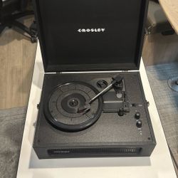 vinyl record player Crosley