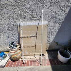 FREE - 7 PIECES OF MIRROR - METAL SHOE RACK