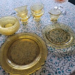 Dinnerware  1930s 