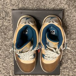 Retro 4 Jordan’s Size. 5y