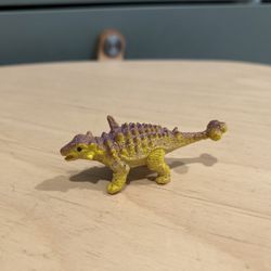 Vintage mini figure Euoplocephalus Dinosaur 2”