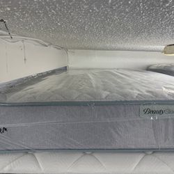 FULL SIZE SIMMONS BEAUTYSLEEP MATTRESS