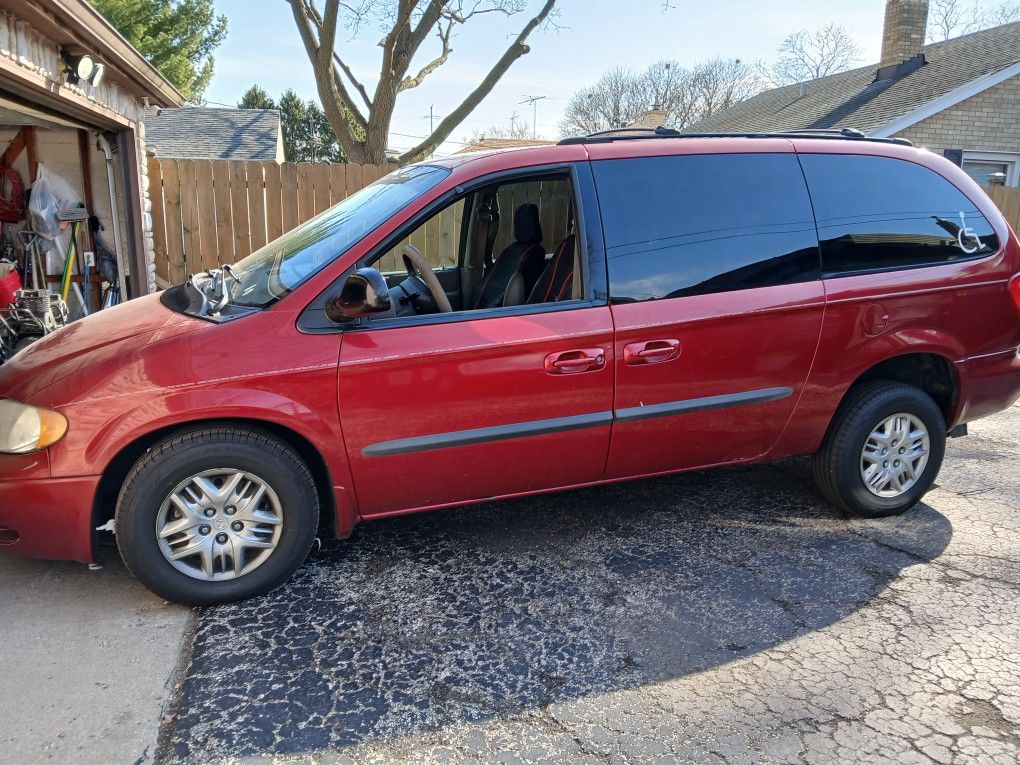 2003 Dodge Grand Caravan