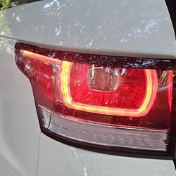 Landrover range rover sport Driver side Tailight / Light for 2014, 2015, 2016, 2017, 2018