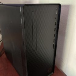 HP Desktop Computer  M01-F0033W