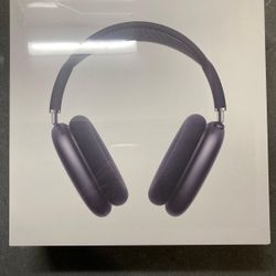 AirPod Maxes