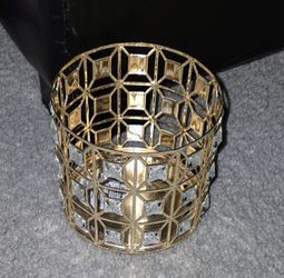 BATH & BODY WORKS 3 WICK CANDLE HOLDER