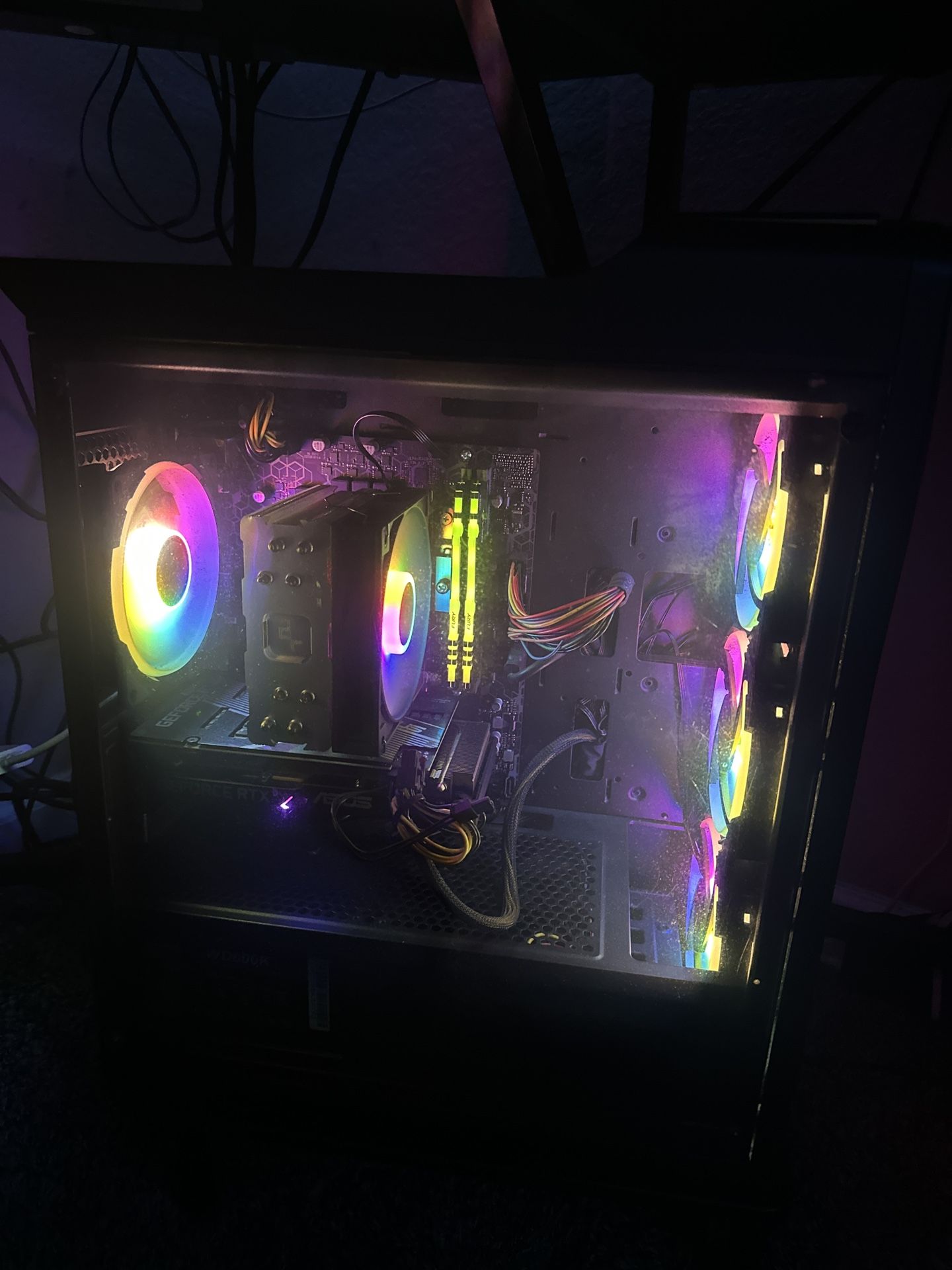 Gaming PC || Two Monitors, Desk, Keyboard, Gaming chair, 2 tb Hard drive