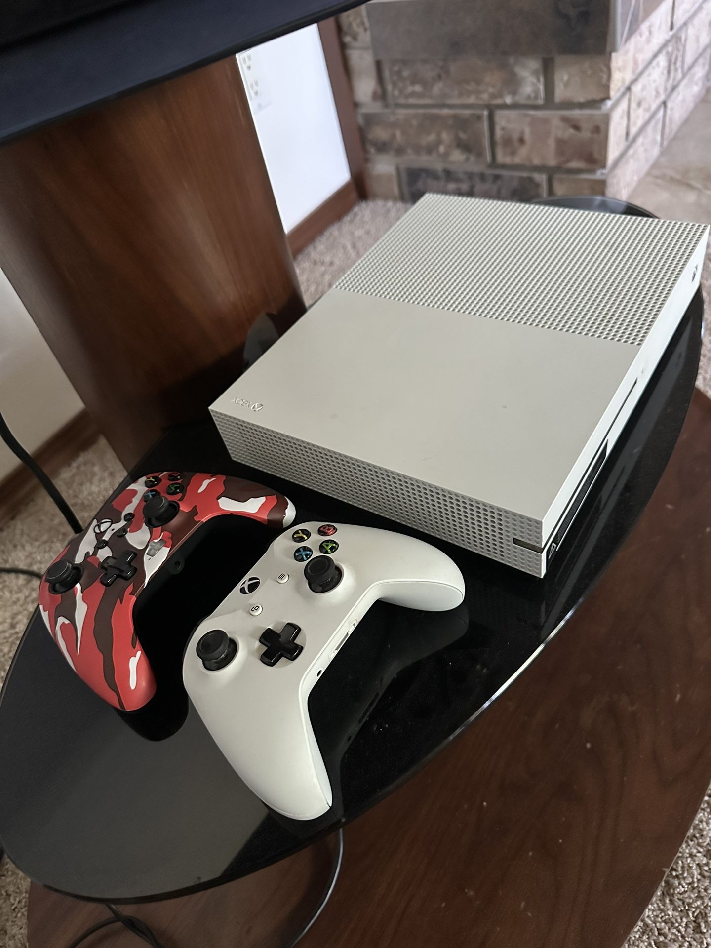 Xbox One S