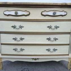 Vintage French Provincial Dresser - Chest of Drawers