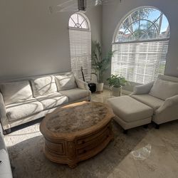 4 Piece Couch And Table 