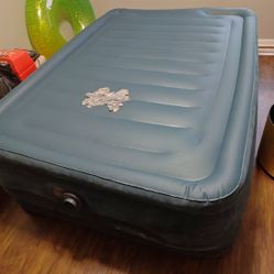 Free Full  Inflatable Air Mattress.