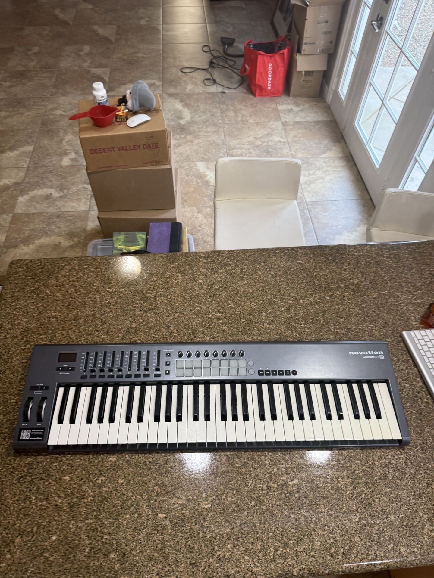 Novation Launchkey 61 Key Midi Controller Keyboard